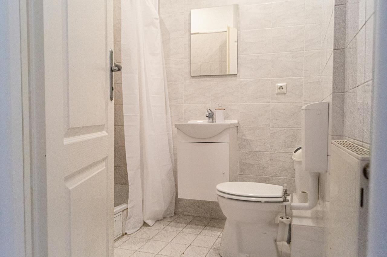 Pleasant 3Br Shared Apartment- Ideal For Longstays เวียนนา ภายนอก รูปภาพ